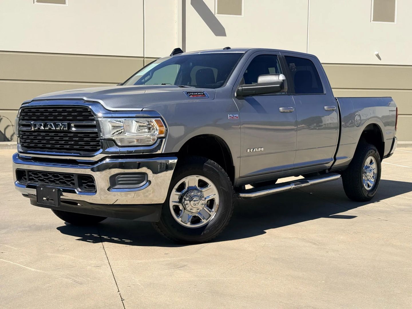 Ram 2500 photo 2