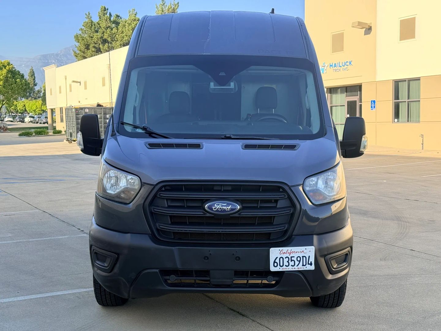 View vehicle photo 2