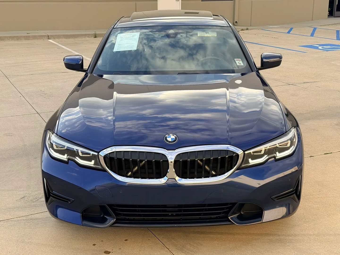 View vehicle photo 2