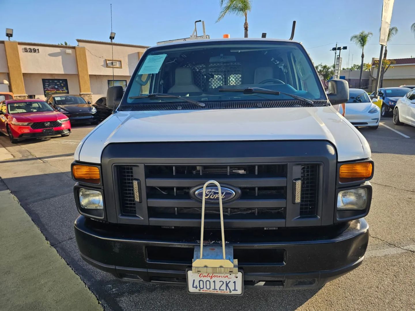 Vehicle Image 2
