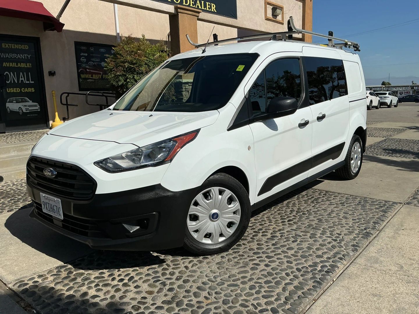 Ford Transit Connect photo 2