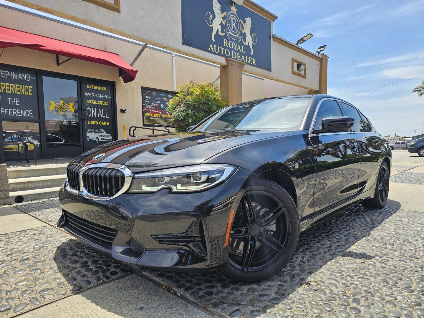 BMW 3 Series photo 2