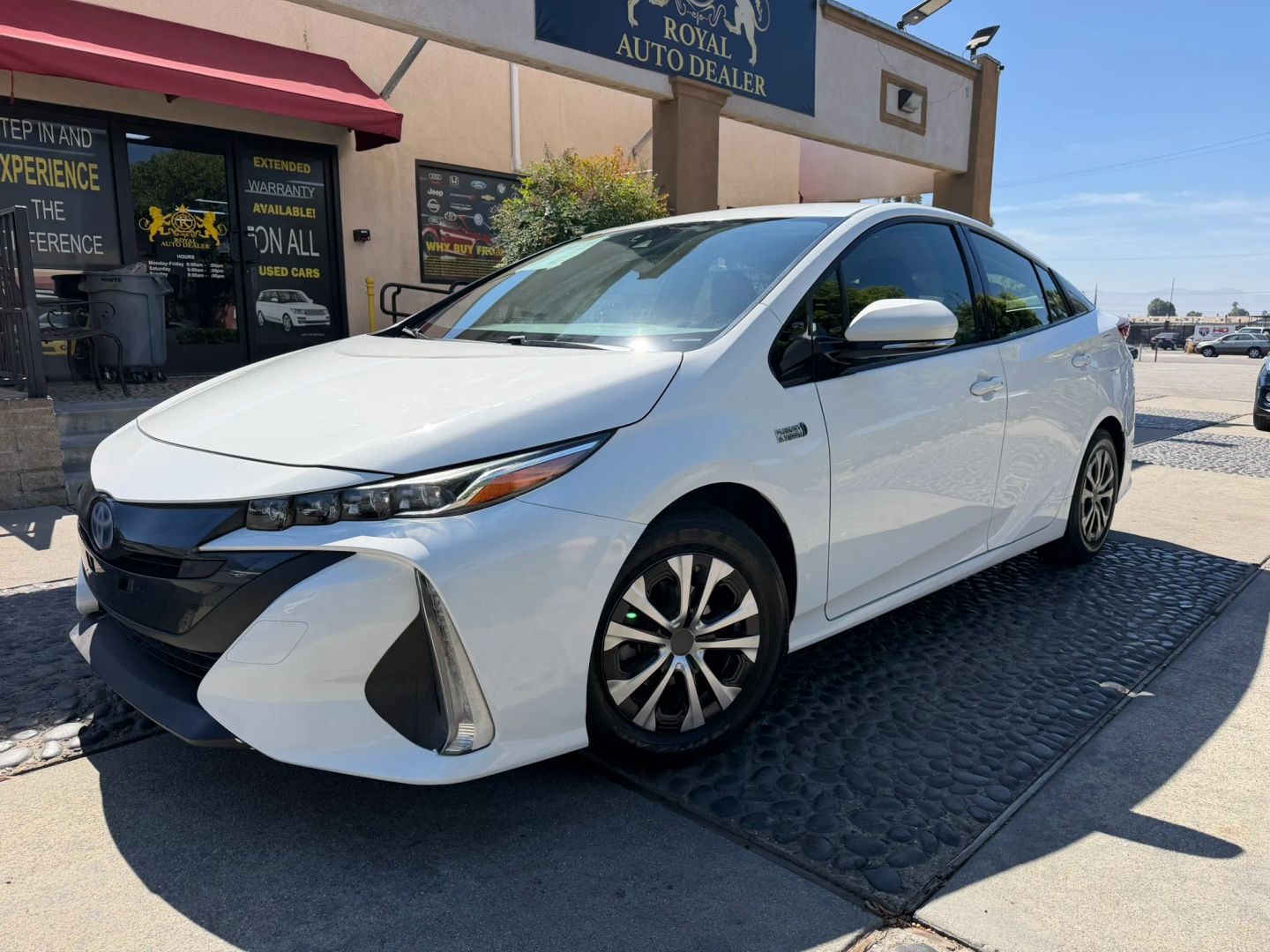 Toyota Prius photo 2