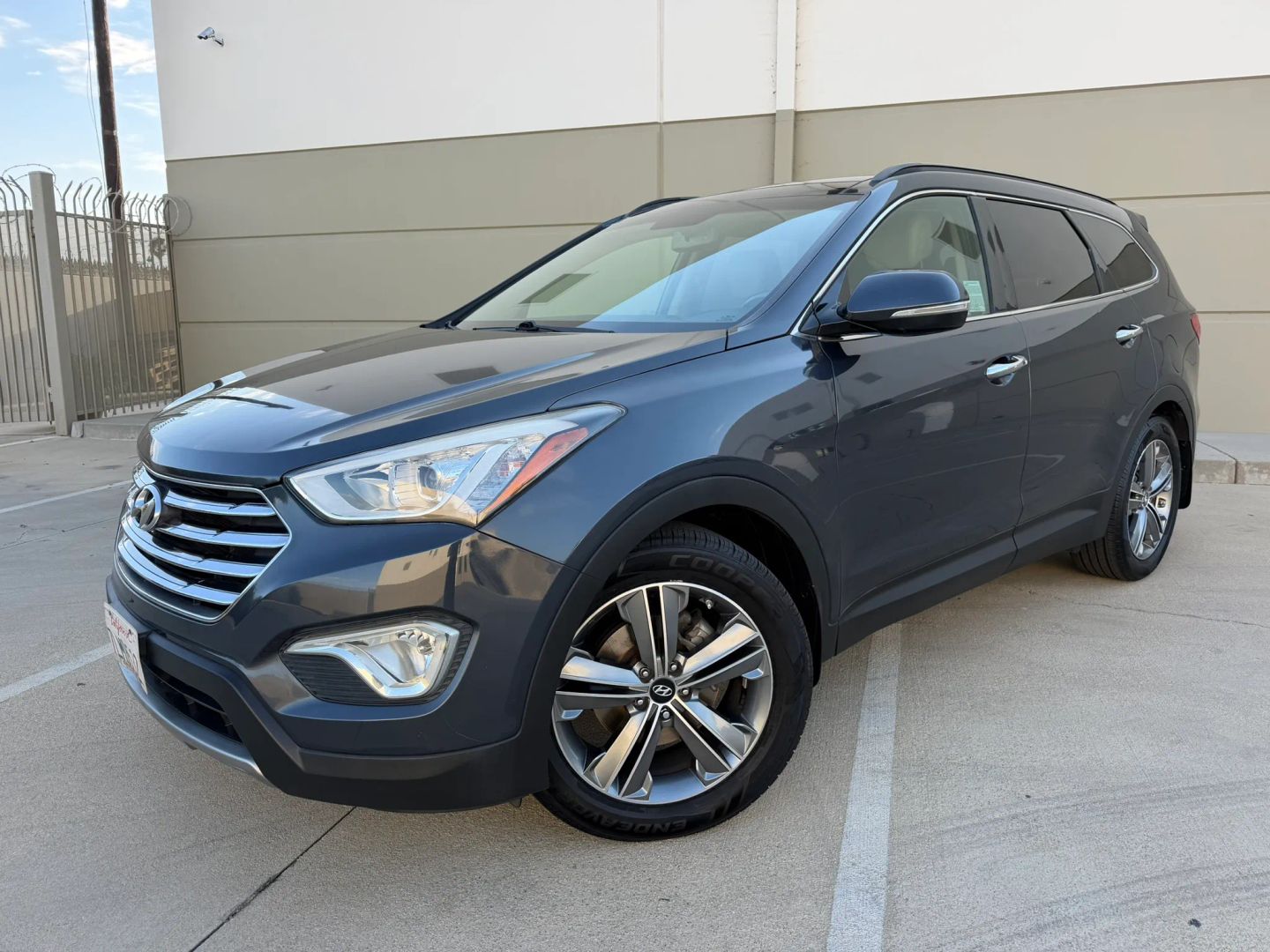 Hyundai Santa Fe photo 2