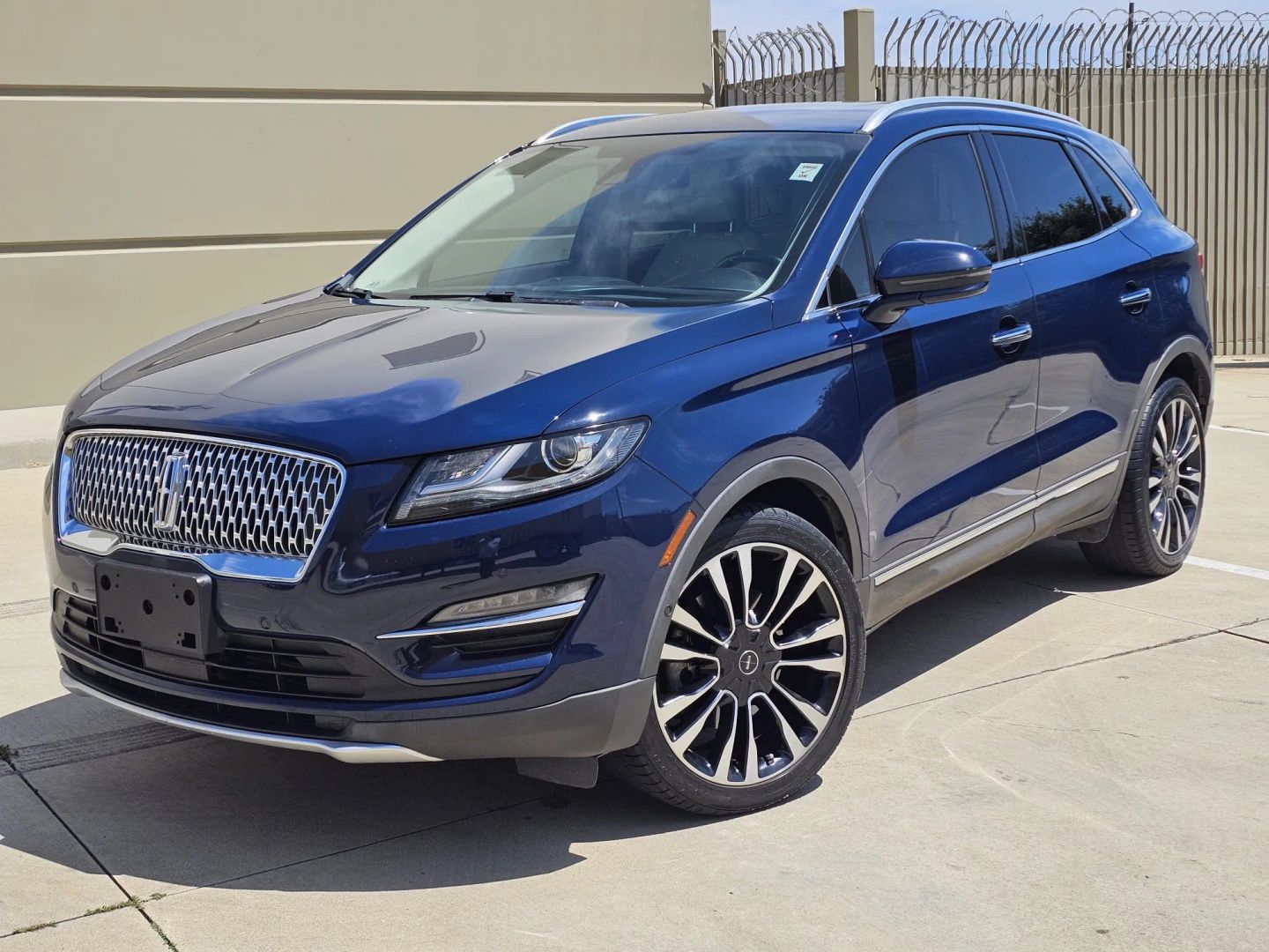 Lincoln MKC photo 2