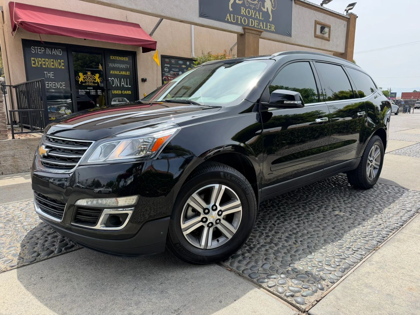 Chevrolet Traverse photo 2