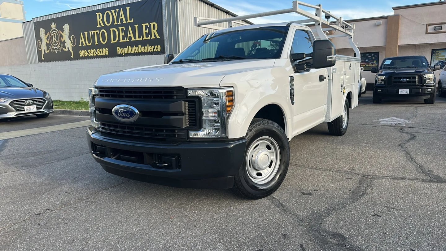 Ford F-250 photo 2