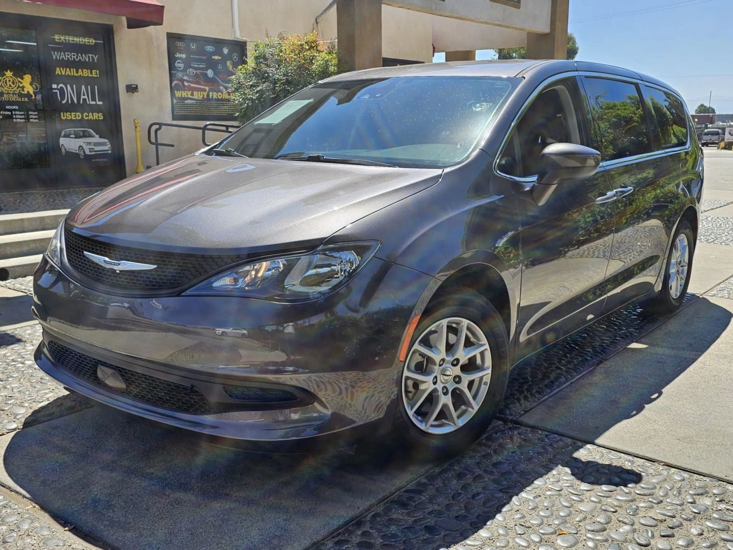 Chrysler Voyager photo 2