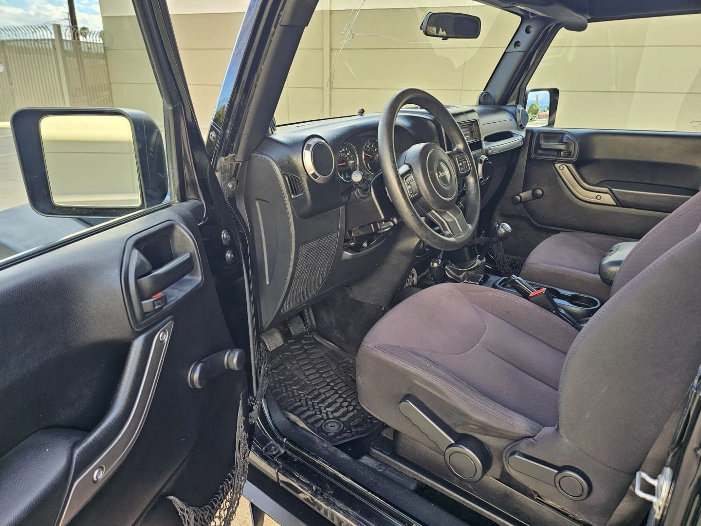Jeep Wrangler photo 10