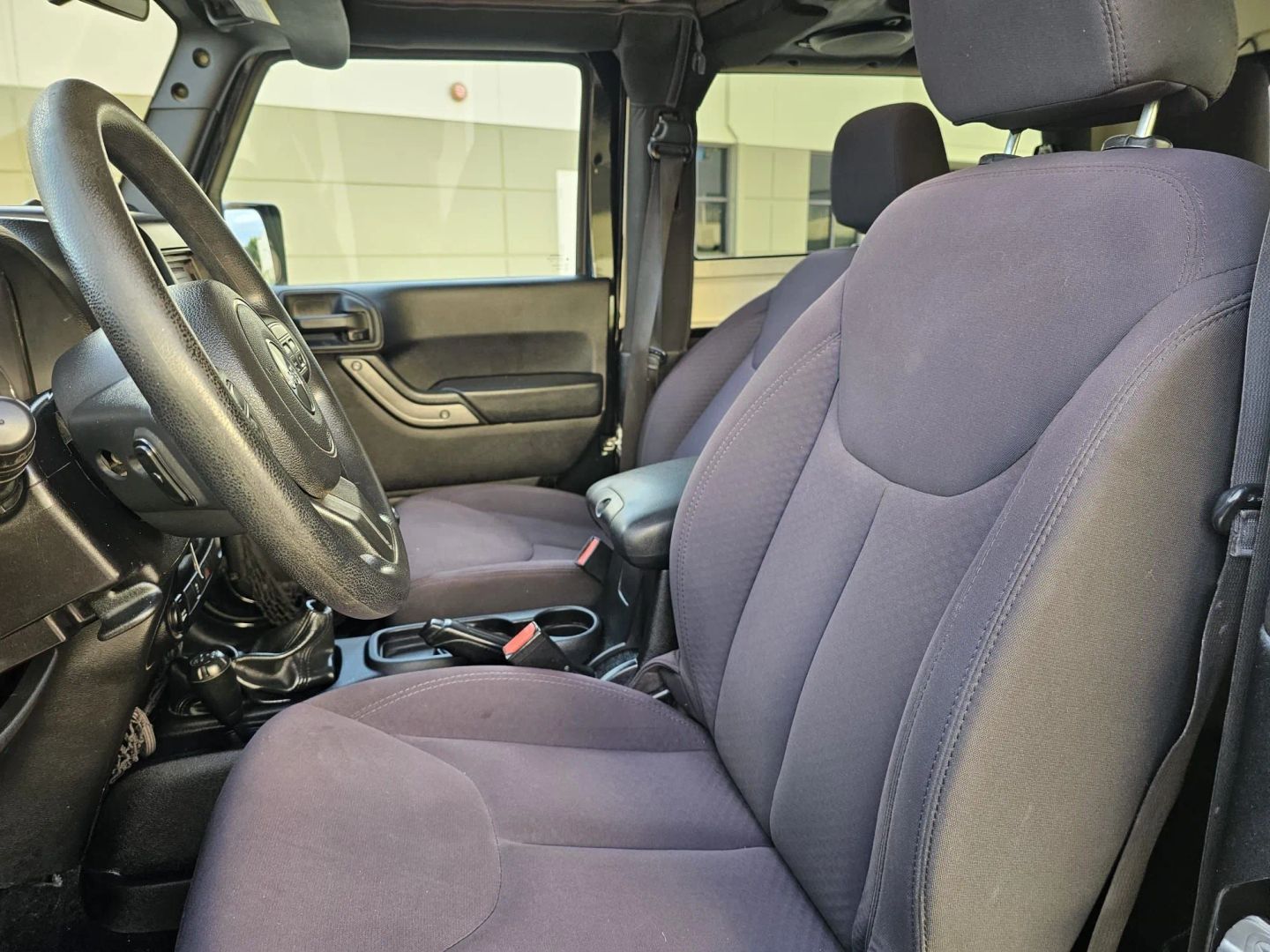 Jeep Wrangler photo 11