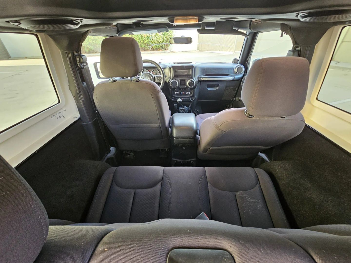 Jeep Wrangler photo 18