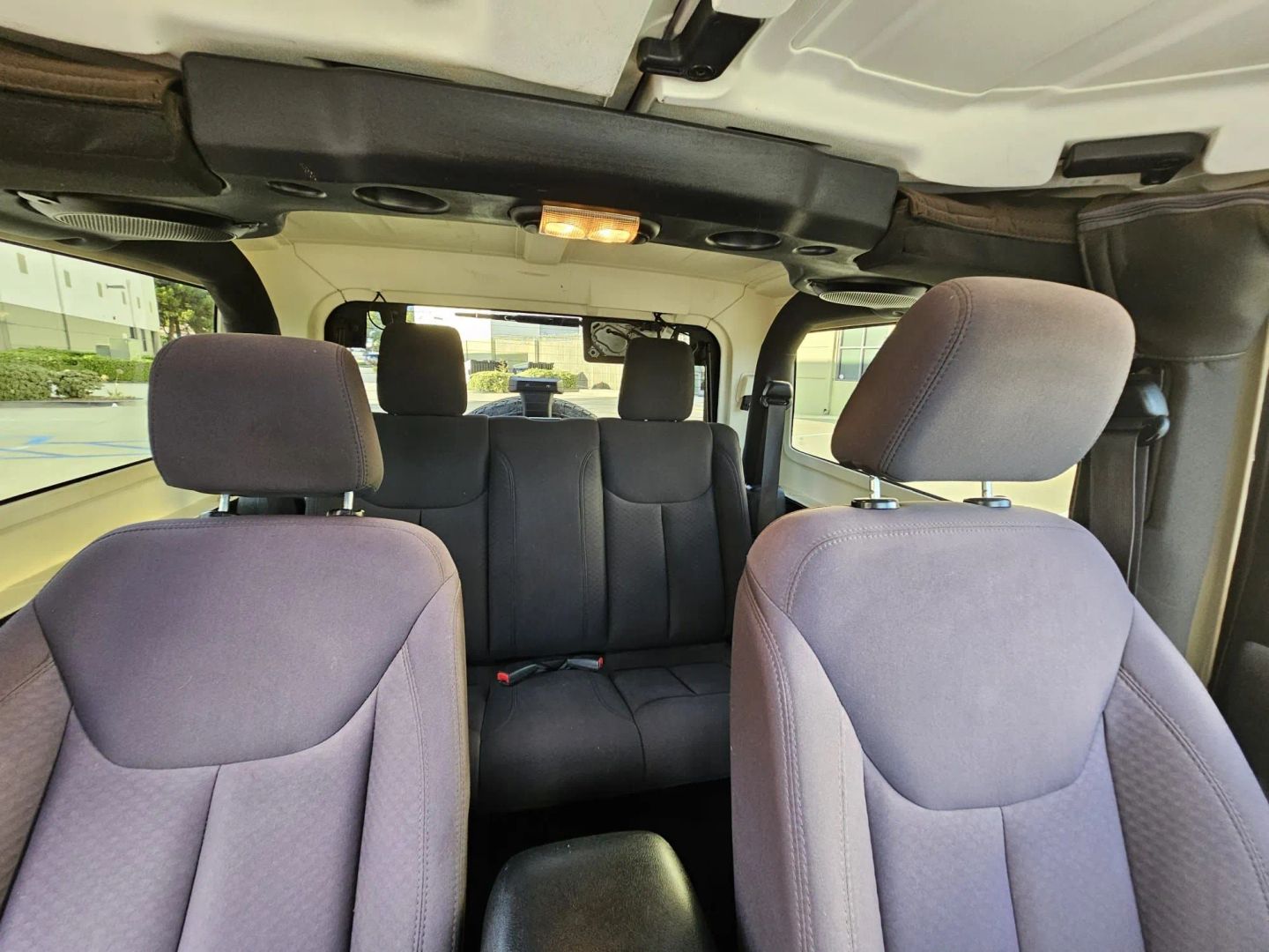 Jeep Wrangler photo 22