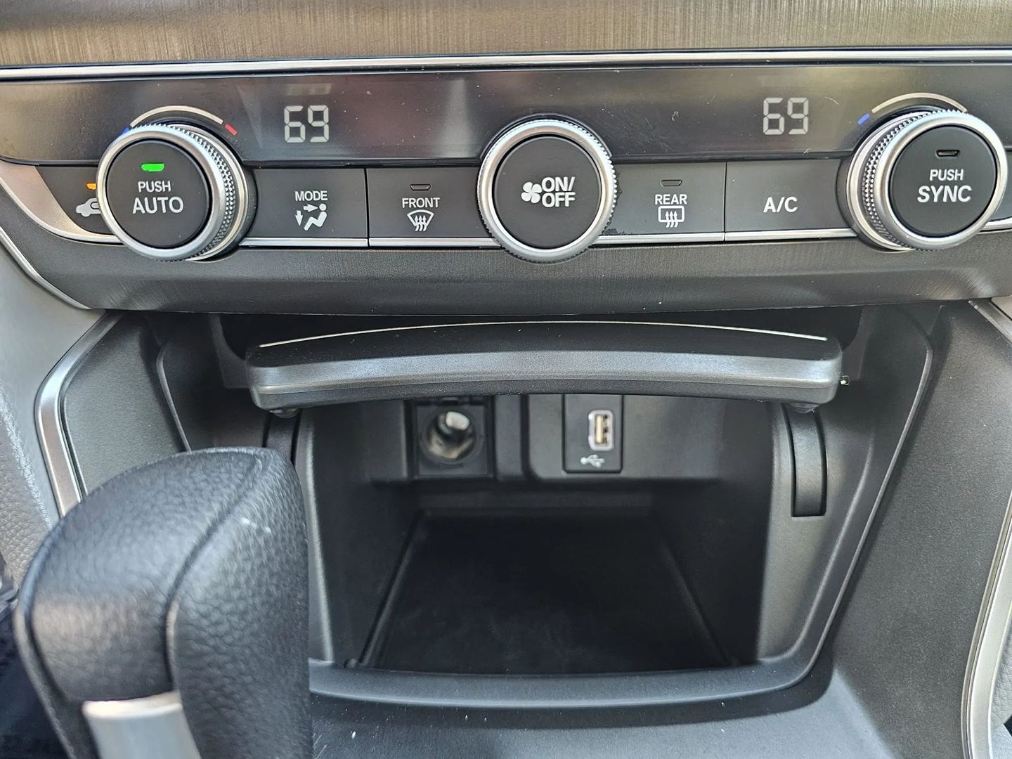 Honda Accord photo 19