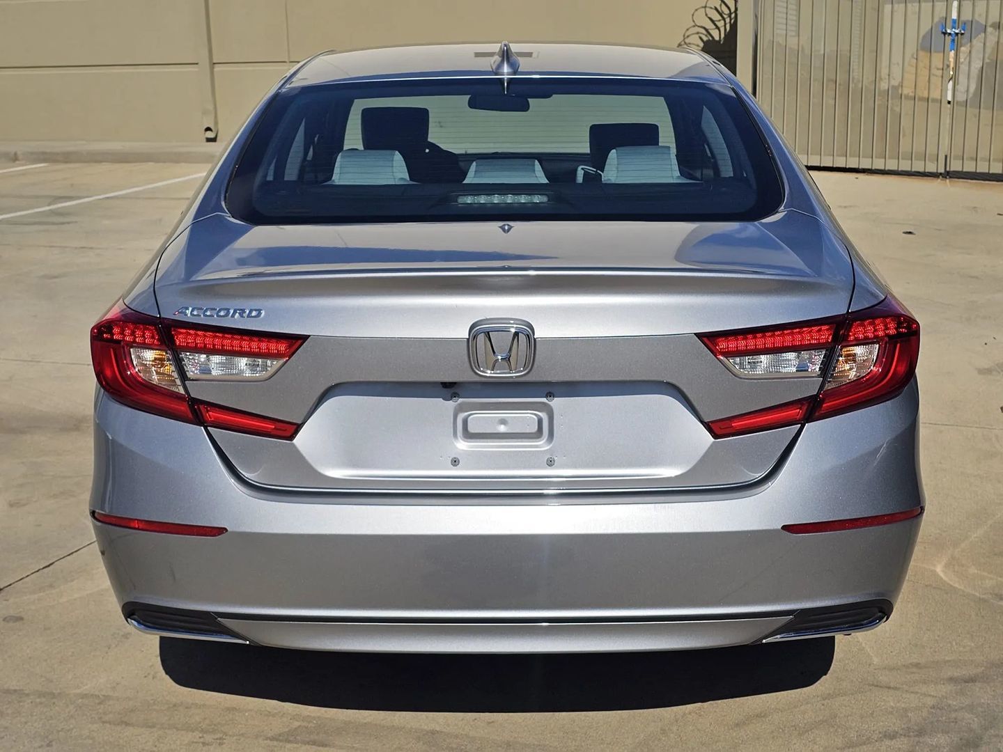 Honda Accord photo 7