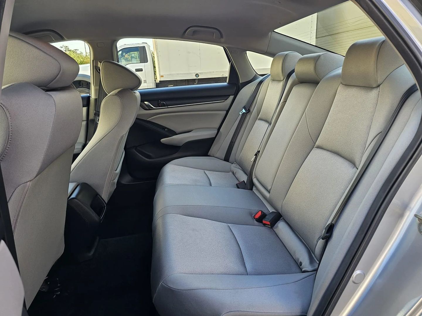 Honda Accord photo 24