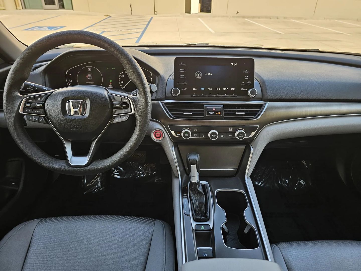 Honda Accord photo 30