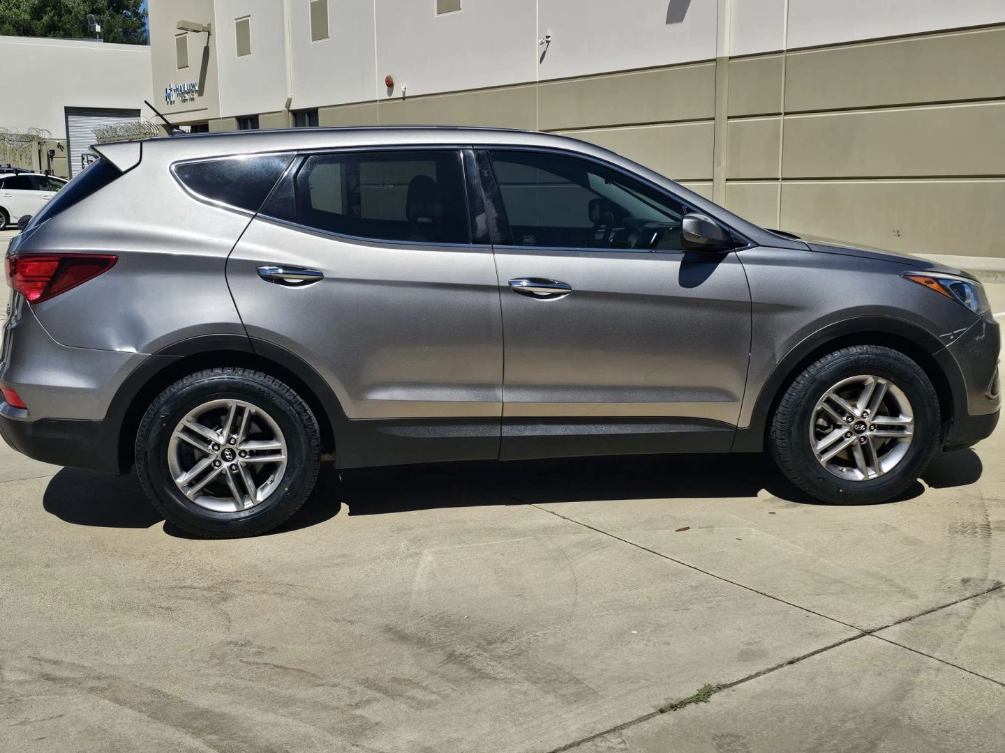 Hyundai Santa Fe Sport photo 5