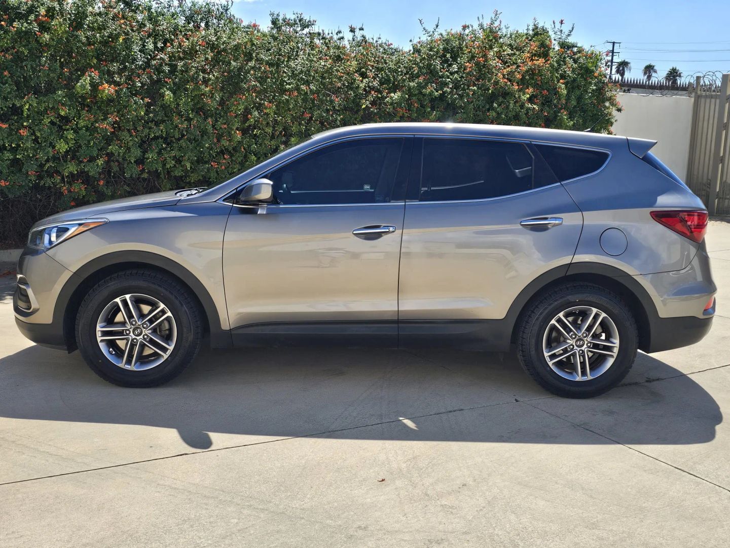 Hyundai Santa Fe Sport photo 9