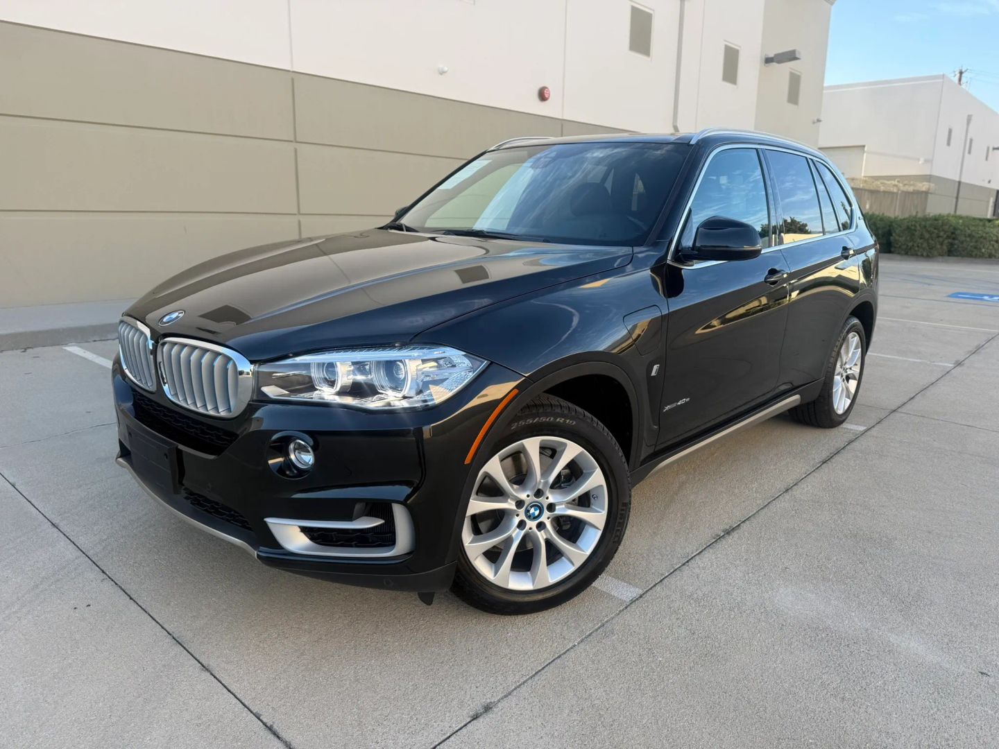 BMW X5 photo 2