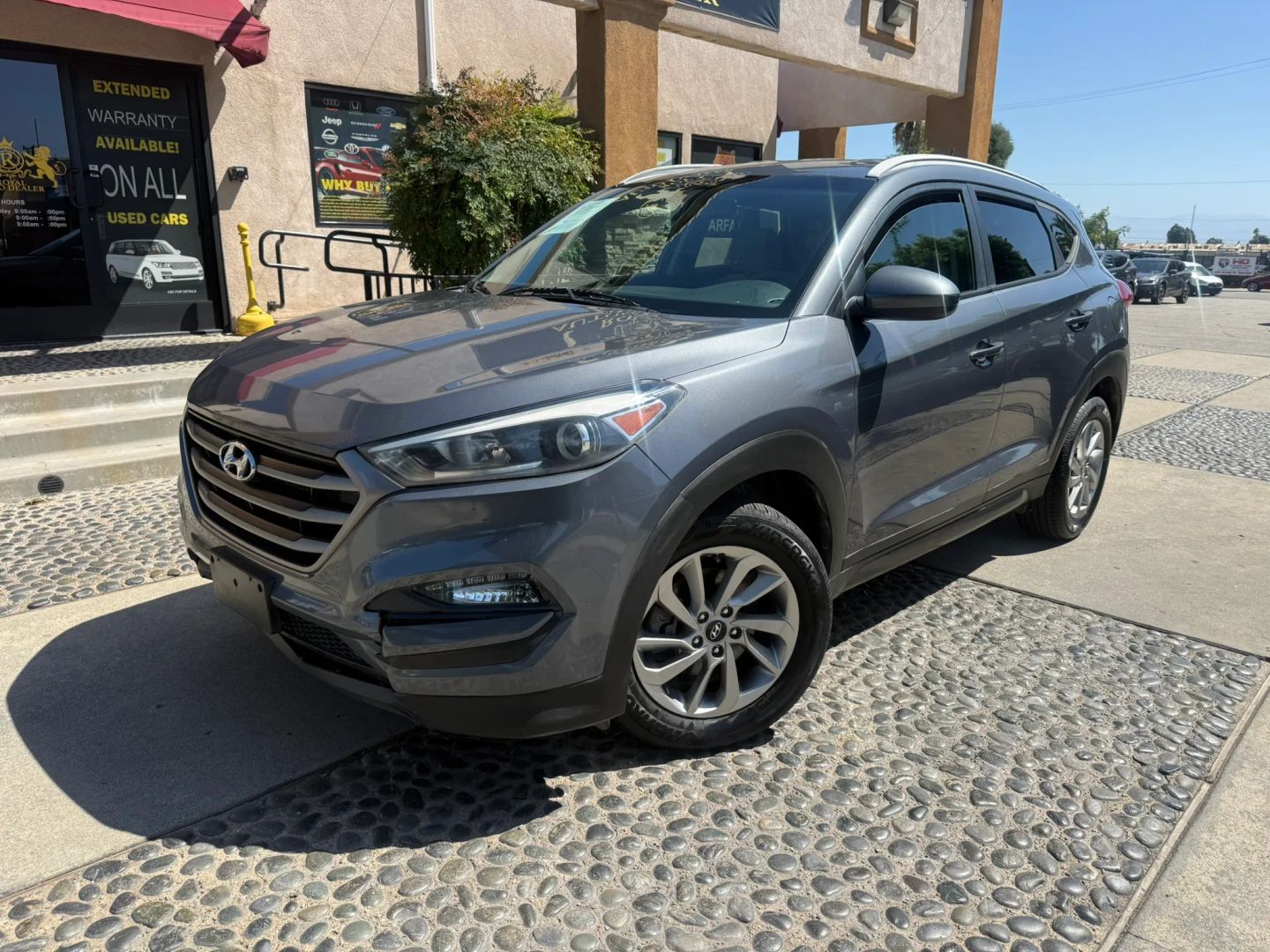 Hyundai Tucson photo 2