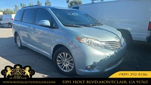 View 2017 Toyota Sienna 