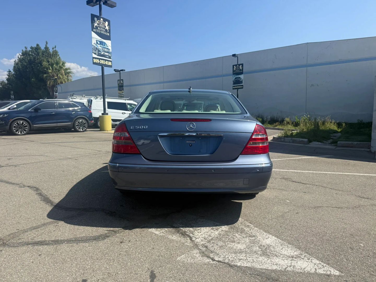 Mercedes-Benz E500 photo 4