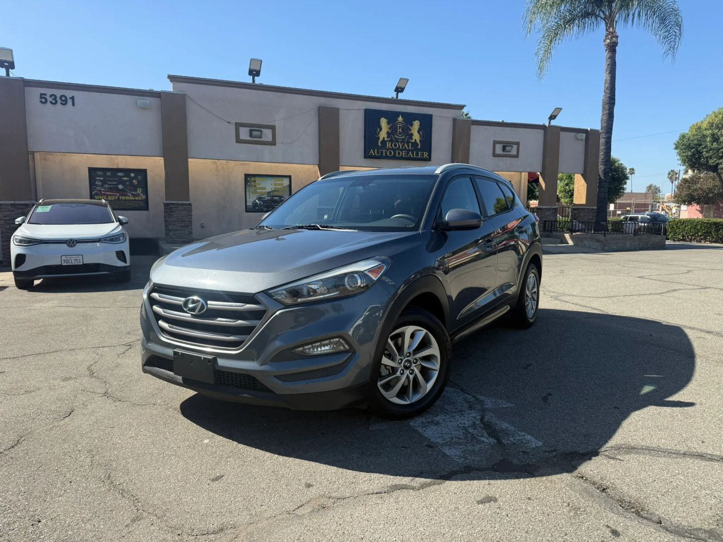 Hyundai Tucson photo 2