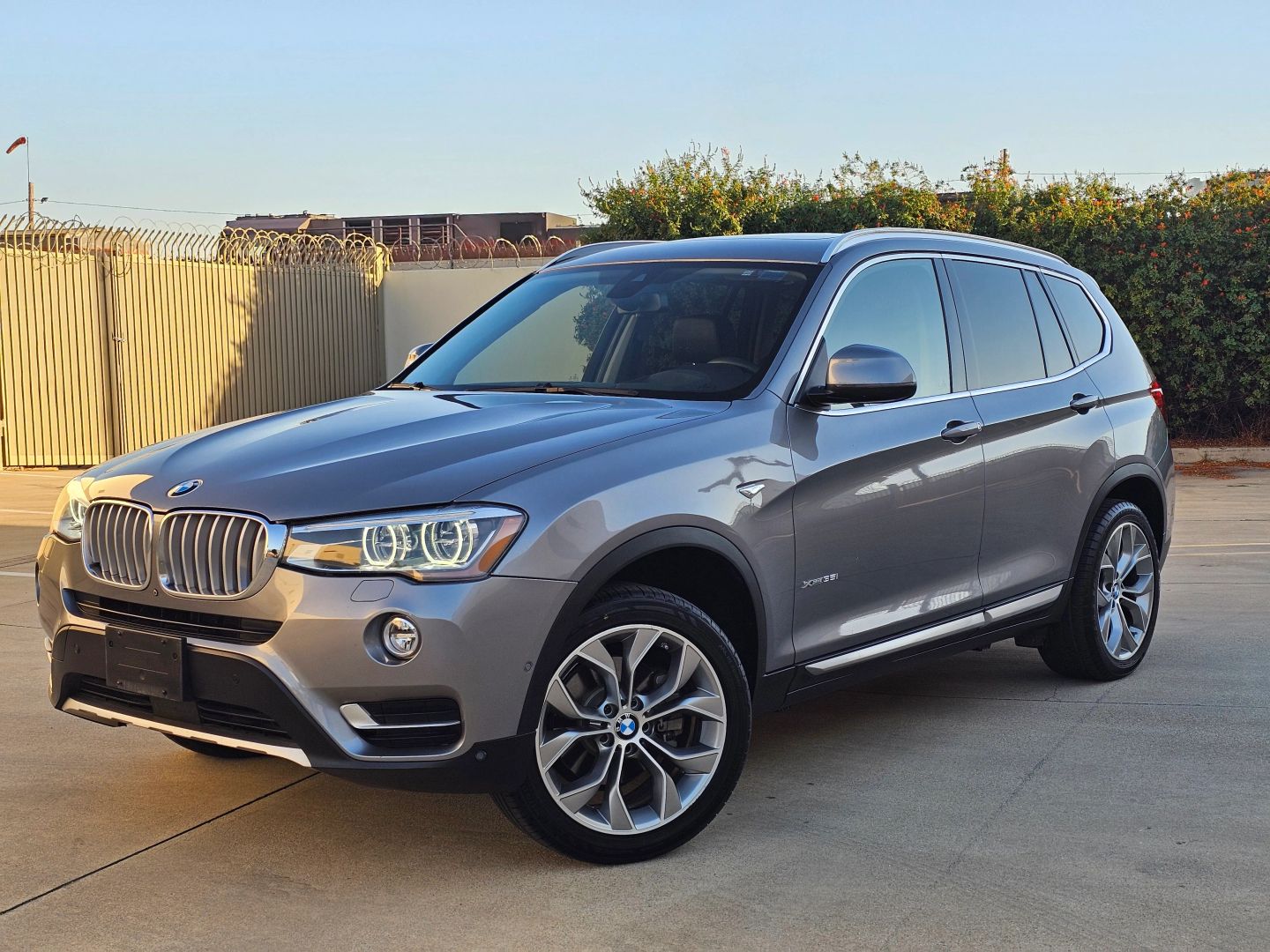 BMW X3 photo 2