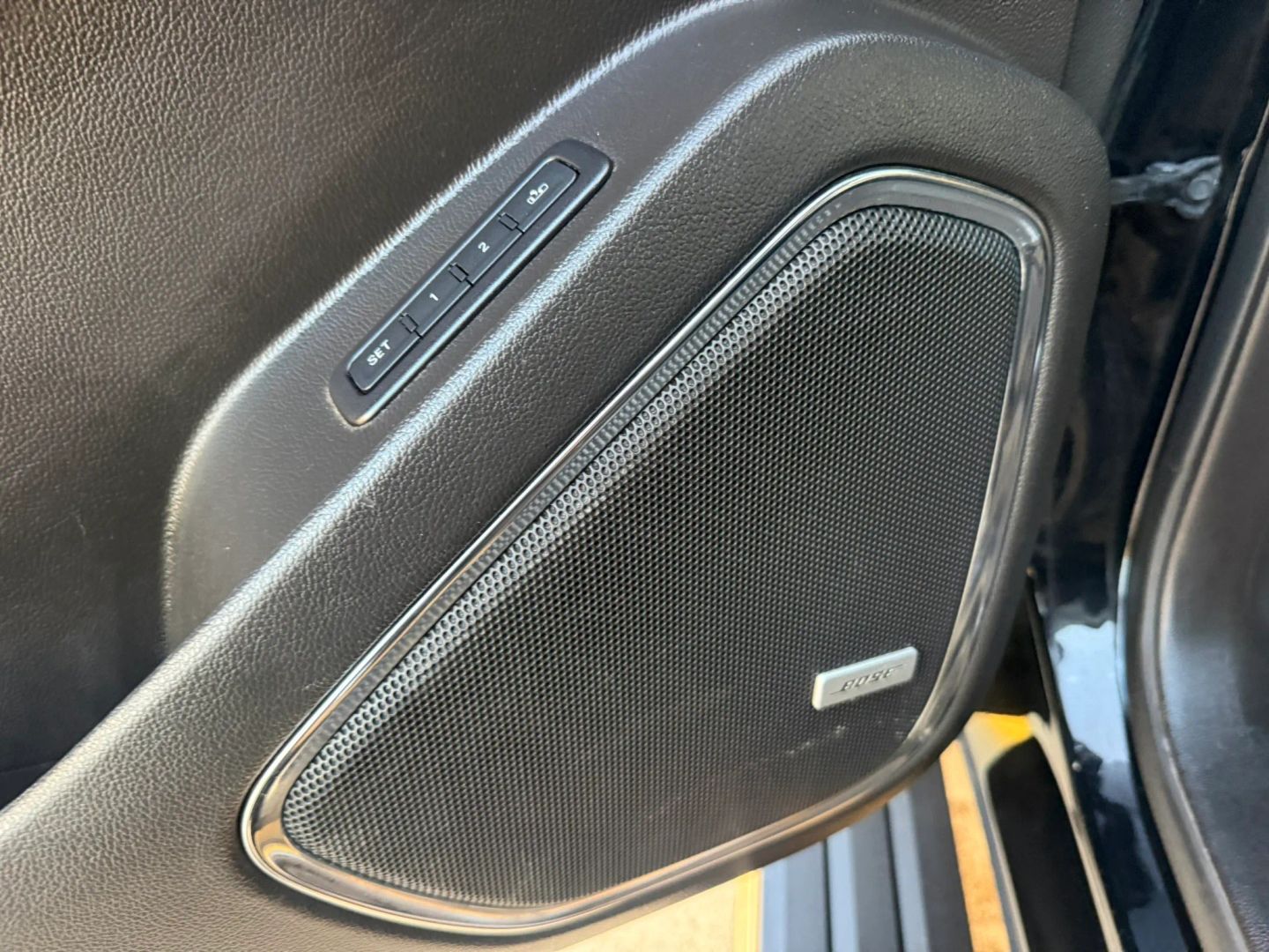 GMC Yukon XL photo 14