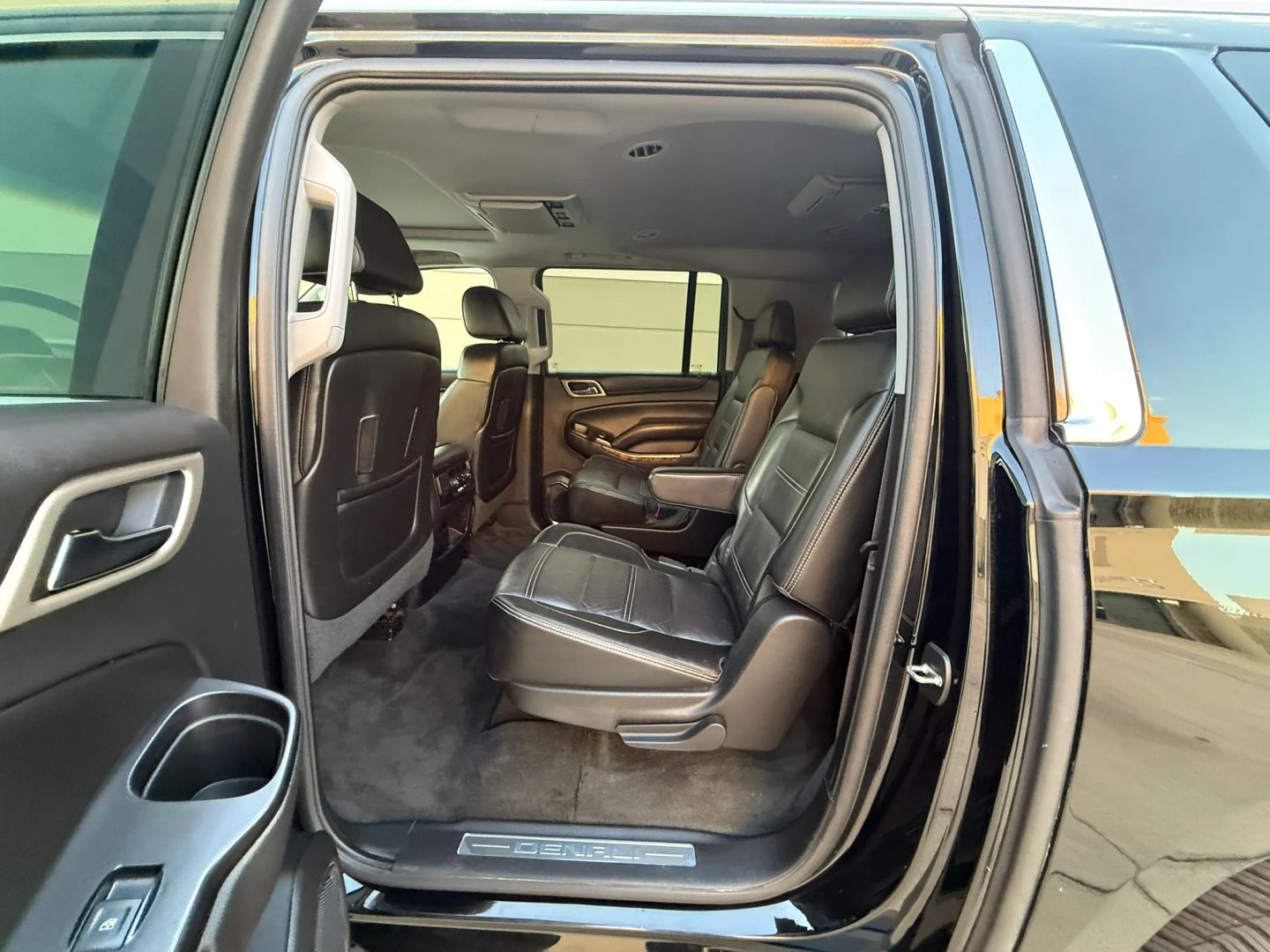 GMC Yukon XL photo 20