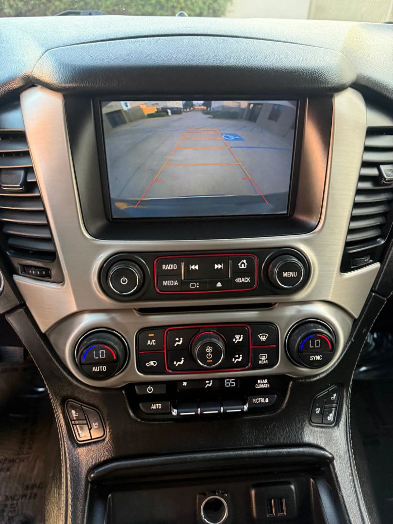 GMC Yukon XL photo 46