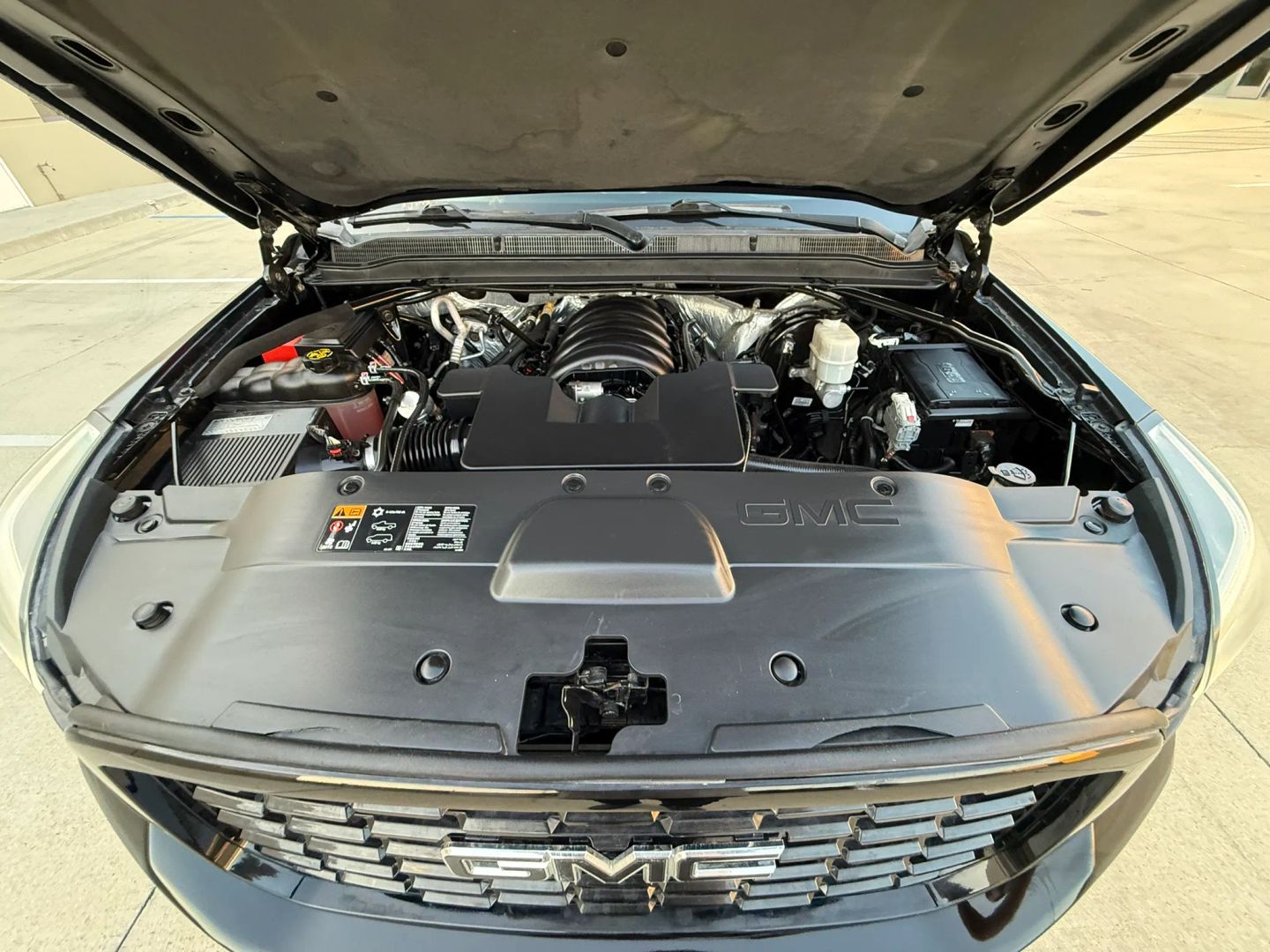 GMC Yukon XL photo 50