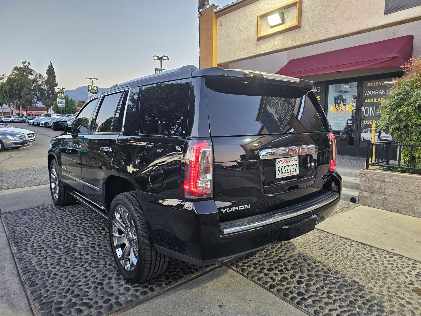 GMC Yukon photo 8
