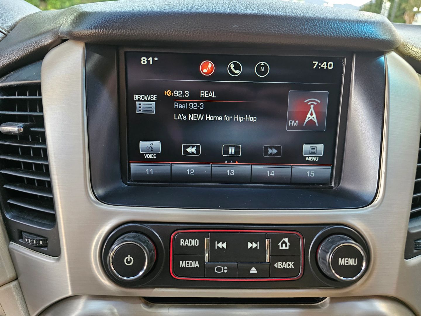 GMC Yukon photo 13