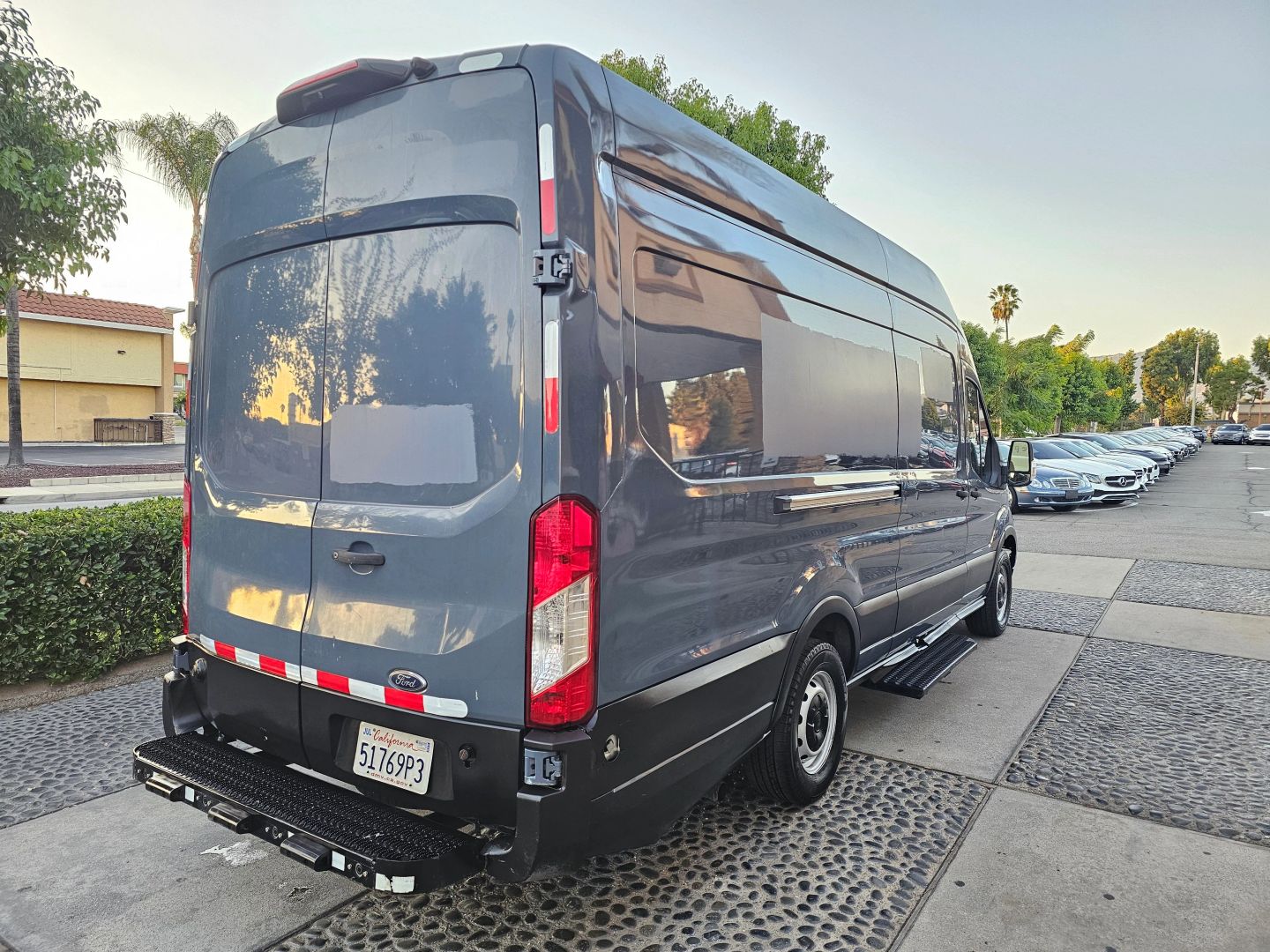 Ford Transit photo 6