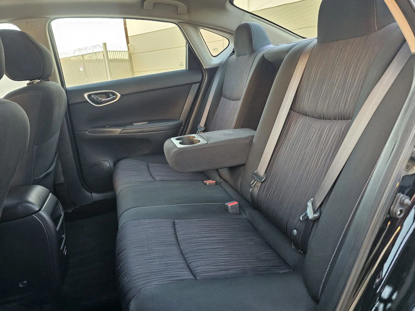 Photo 16 of this Nissan Sentra