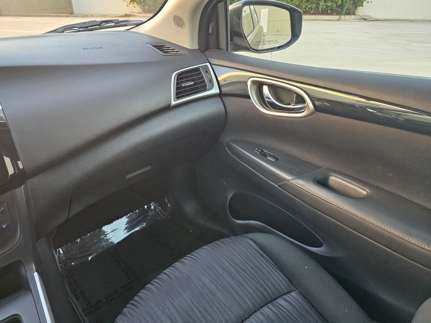 Photo 30 of this Nissan Sentra