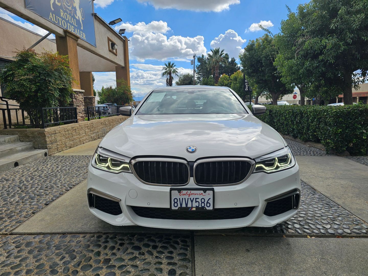 Photo 2 of this BMW 5 Series
