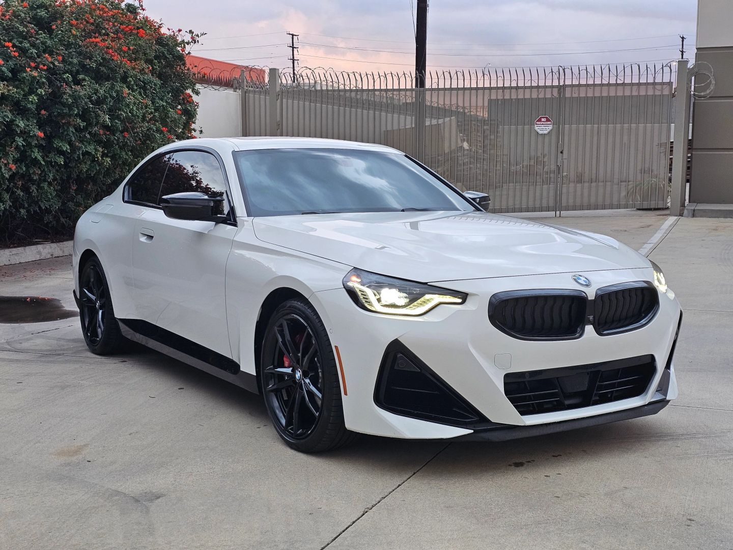 Photo 3 of this BMW 2 Series