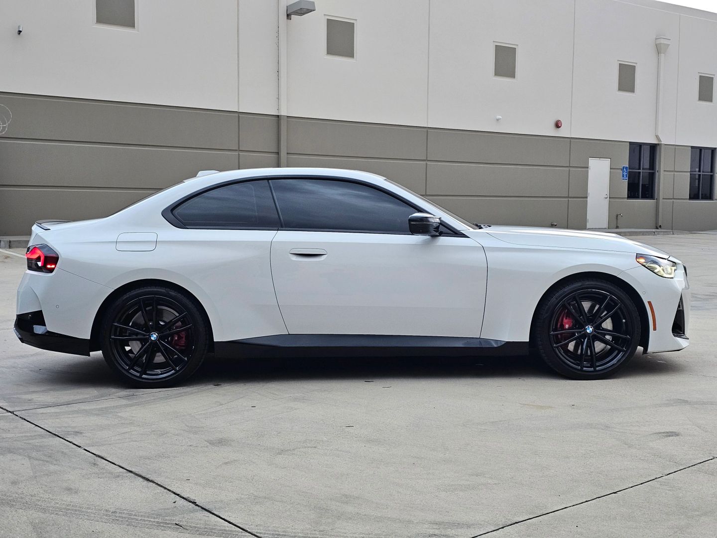 Photo 4 of this BMW 2 Series