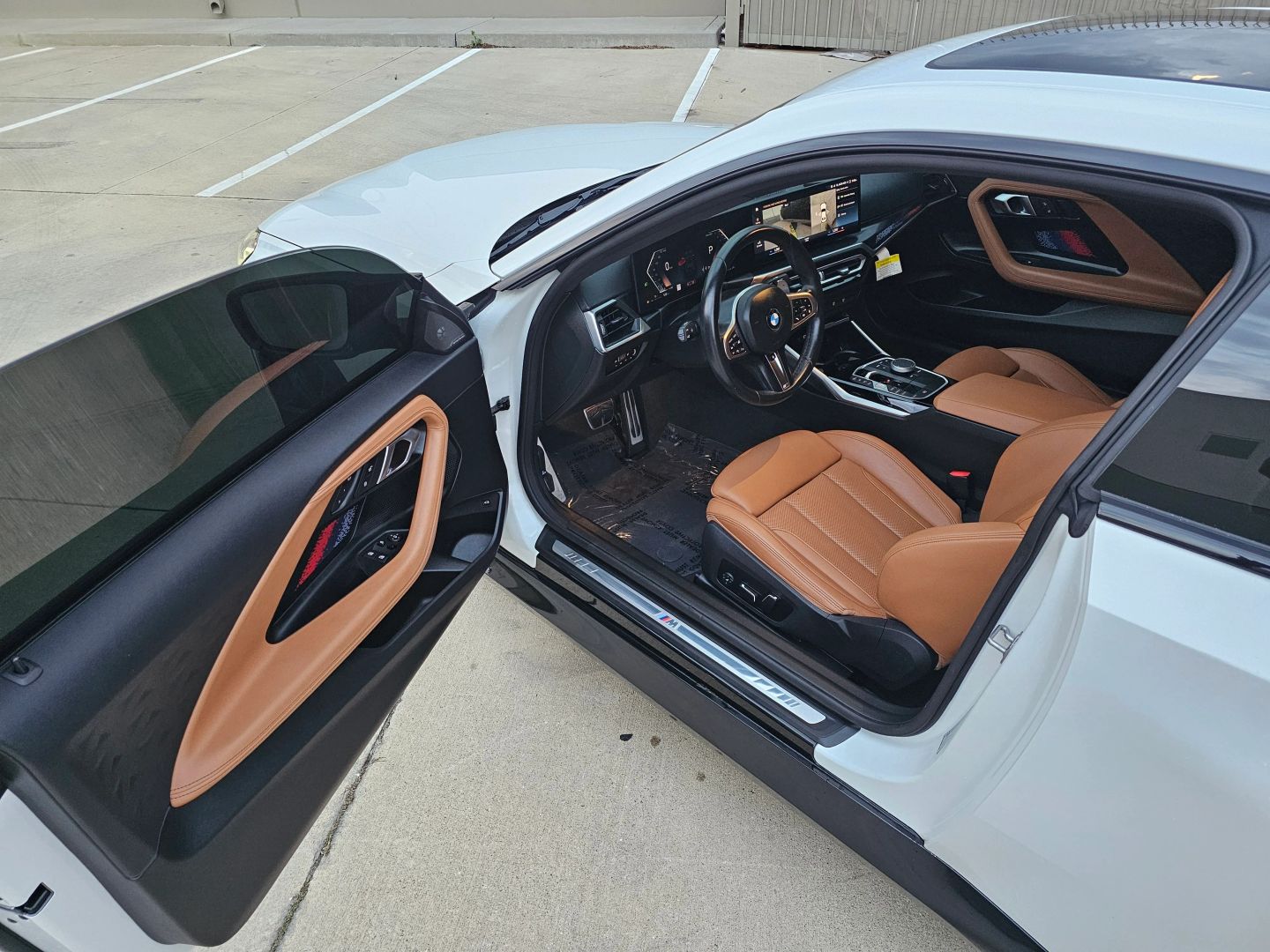 Photo 9 of this BMW 2 Series