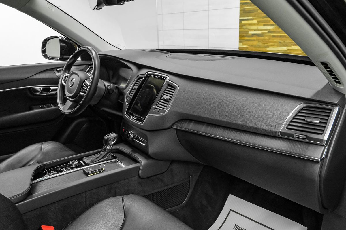 2020 Volvo XC90 Momentum - Photo 8
