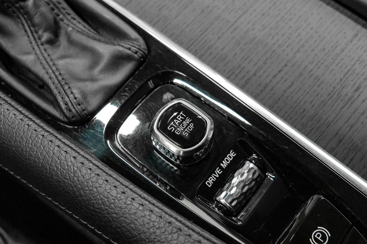 2020 Volvo XC90 Momentum - Photo 16