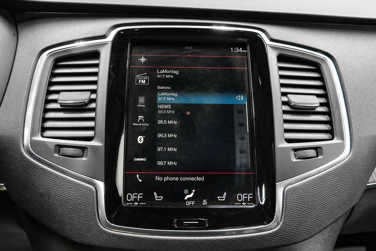 2020 Volvo XC90 Momentum - Photo 25