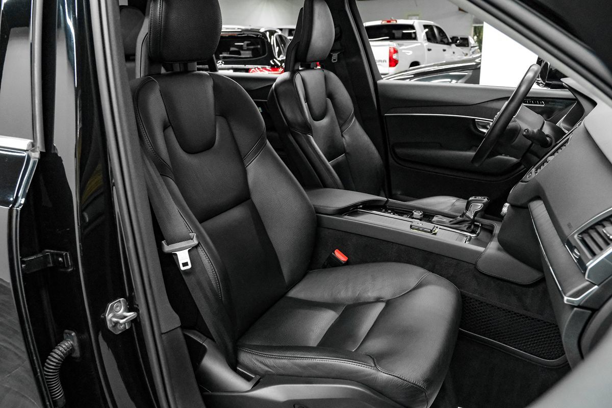 2020 Volvo XC90 Momentum - Photo 27