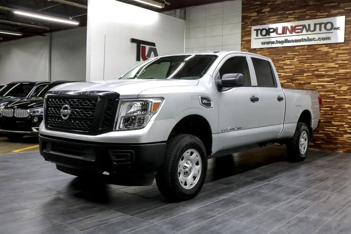 Nissan Titan photo 4
