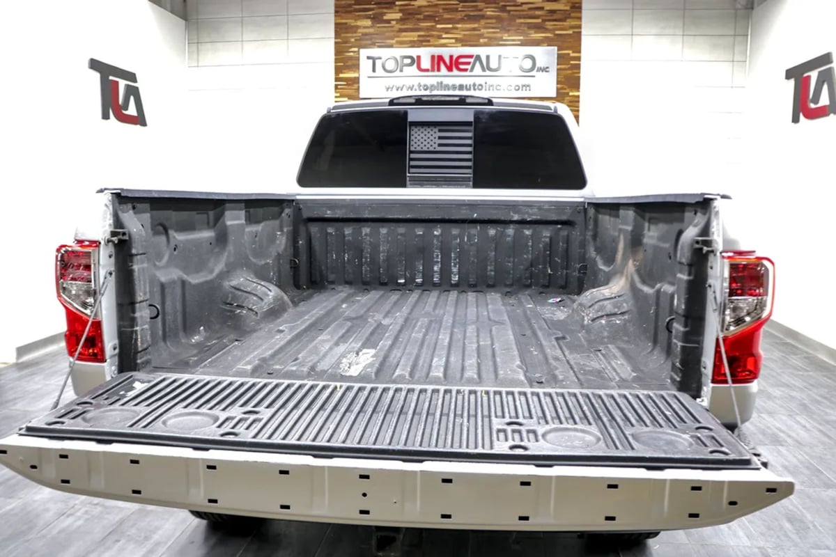 Nissan Titan photo 39