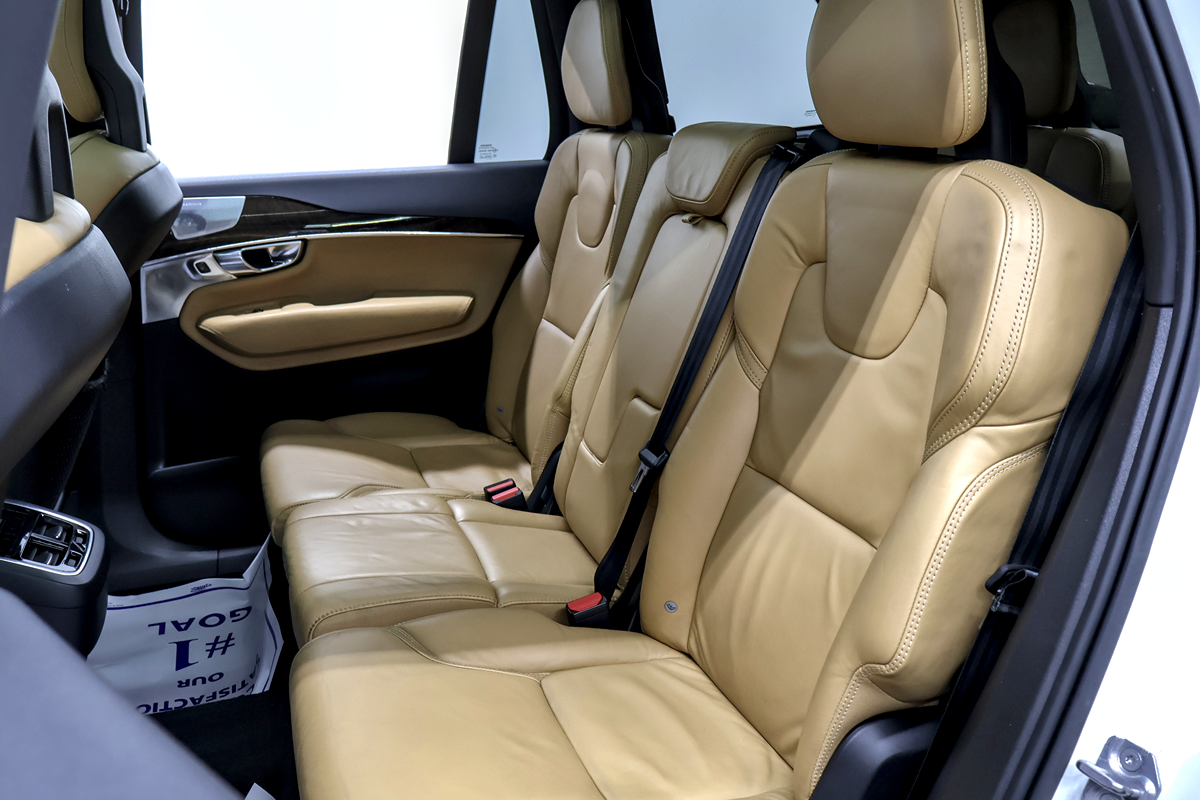 2017 Volvo XC90 Momentum - Photo 31