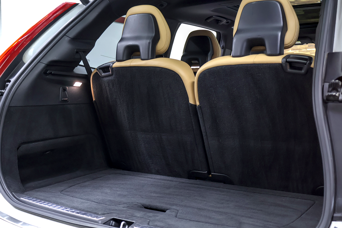 2017 Volvo XC90 Momentum - Photo 46