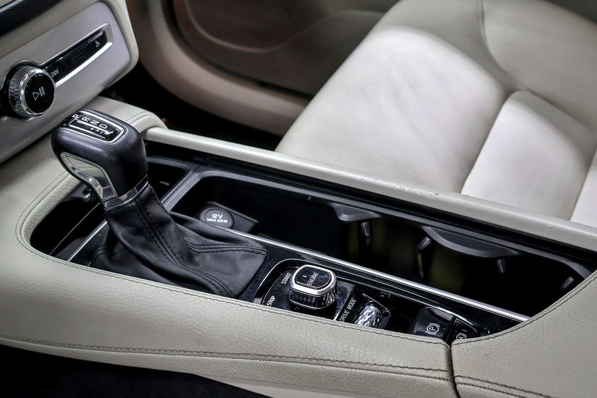 2017 Volvo XC90 Momentum - Photo 14